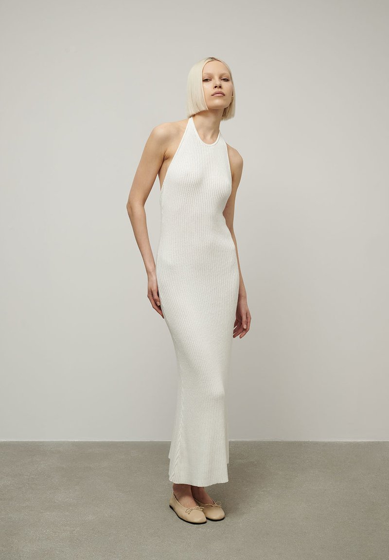 LA MANIA SUNKISSED - Egyenes szabású ruha - white