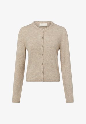 Beżowy dziergany sweter na guziki z okrągłym dekoltem, długimi rękawami i zapięciem z przodu. Charakteryzuje się subtelną fakturą i małymi metalowymi guzikami.