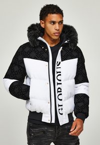 Glorious Gangsta LAVIN PUFFER JACKET Winter jacket optic