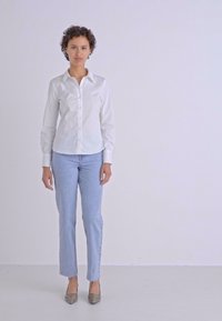 Minijatura 2
