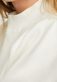 Mango Sweter