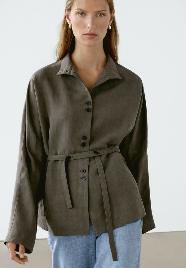 STAND COLLAR - Summer jacket