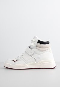 Hoge sneakers van wit leer met textuuraccenten, klittenbandsluiting en rubberen zool met een bordeauxrode rand en logodetail.