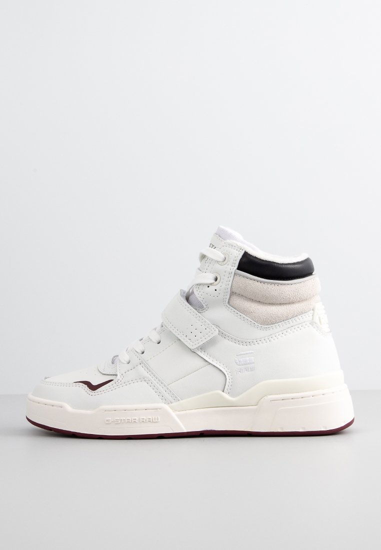Hoge sneakers van wit leer met textuuraccenten, klittenbandsluiting en rubberen zool met een bordeauxrode rand en logodetail.