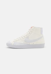 Não selecionado, sail/white
