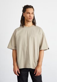 Alpha Industries - ALPHA ESSENTIALS  - T-shirt basic - vintage sand Immagine in miniatura 1