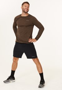 Endurance Langærmet T-shirt - wren