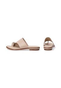 Helle Leder-Sandale mit offenem Zeh und einem kleinen dekorativen Akzent. Flache Sohle mit einem hellbraunen Grundton und minimalistischem Design.