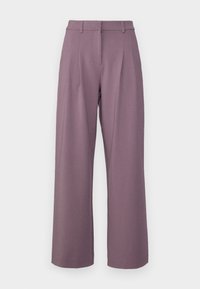 Unselected, black plum