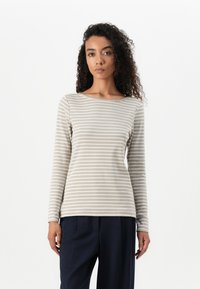 TOM TAILOR STRIPED BOAT NECK - Topper langermet - taupe/offwhite