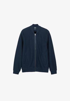 Marineblaue Jacke mit durchgehendem Reißverschluss, geripptem Kragen, Bündchen, Saum und zwei vorderen vertikalen Taschen vor weißem Hintergrund.