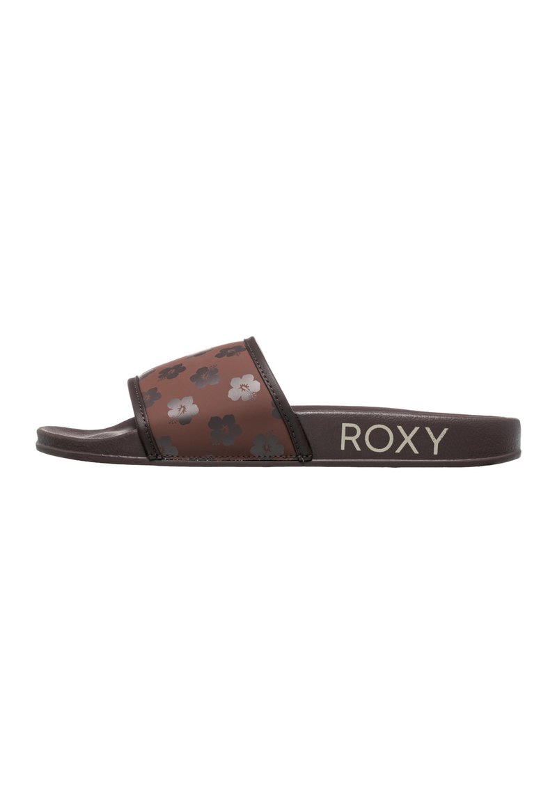 Brune slidesandaler med et blomsterdesign på den øverste rem, med en glat gummisål og et "ROXY" logo i lys farve.