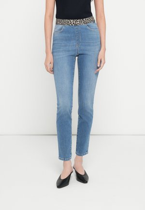 Testhezálló fazon - blue denim