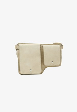 Beige ruskind talje taske med to forlommelommer sikret med metal trykknapper og en justerbar rem.