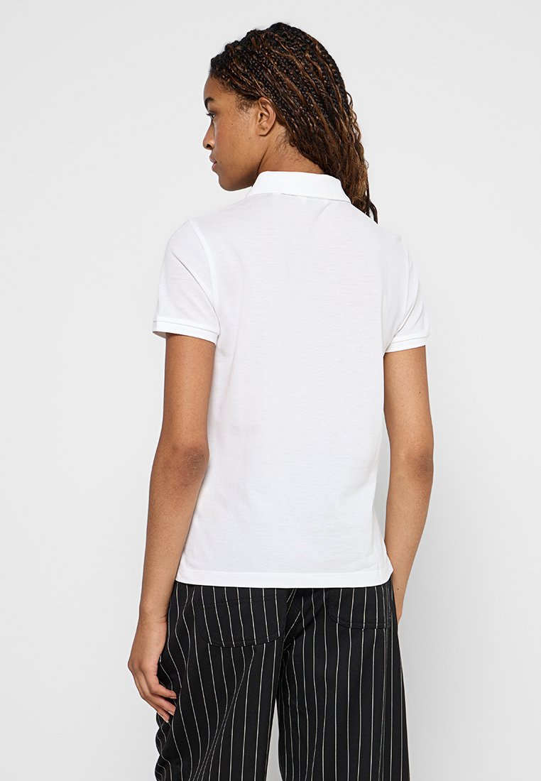 SLIM FIT