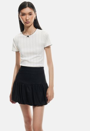 SHORT SLEEVE - Camiseta básica - beige
