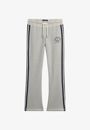 Szare dresy wykonane z mieszanki bawełny, z granatowymi paskami po bokach, elastycznym pasem i nadrukiem logo w górnym lewym rogu.