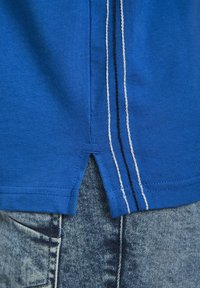 Jan Vanderstorm PITTER - Print T-shirt - royal blau