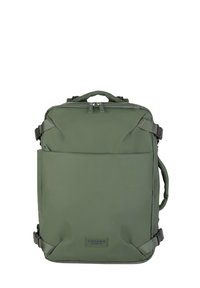 Zaino impermeabile verde con design strutturato, manico superiore, spallacci regolabili e tasca frontale. Presenta zip resistenti e dettagli del logo.