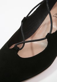 KMB Francesine - black