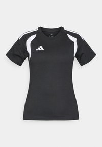 Μαύρο αθλητικό μπλουζάκι με λευκές λεπτομέρειες, κοντά μανίκια, στρογγυλή λαιμόκοψη και λογότυπο στο αριστερό στήθος. Κατασκευασμένο από ύφασμα που απομακρύνει την υγρασία.