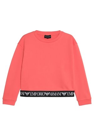 Korallipinkki pitkähihainen pyöreäkauluksinen collegepaita, jossa on musta joustava helma ja valkoinen Emporio Armani -logo sekä kotkakehyskuvio.
