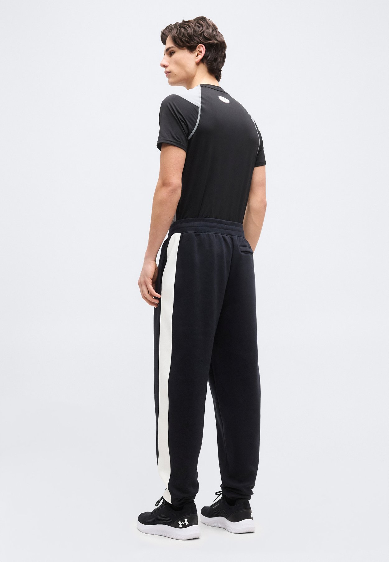 RIVAL FLEECE