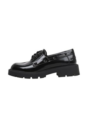 Mocasín negro brillante de cuero con suela gruesa, cordones en la parte delantera y costura moc toe, diseñado para uso casual o formal.