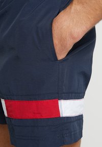 Tommy Hilfiger MEDIUM DRAWSTRING - Calções de banho - blue