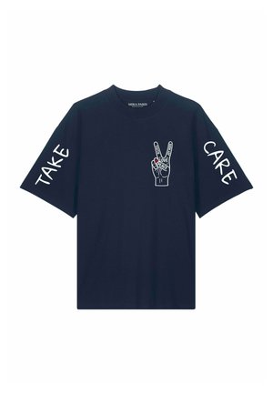 Mira Paris, TAKE CARE OVERSIZED DROPPED SHOULDER TEE 26 UNISEX - T-shirt con stampa - navy