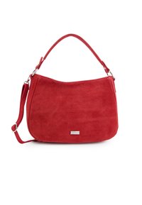 Sac à main en daim rouge avec deux anses, bord supérieur arrondi et petite plaque métallique avec logo au centre avant.