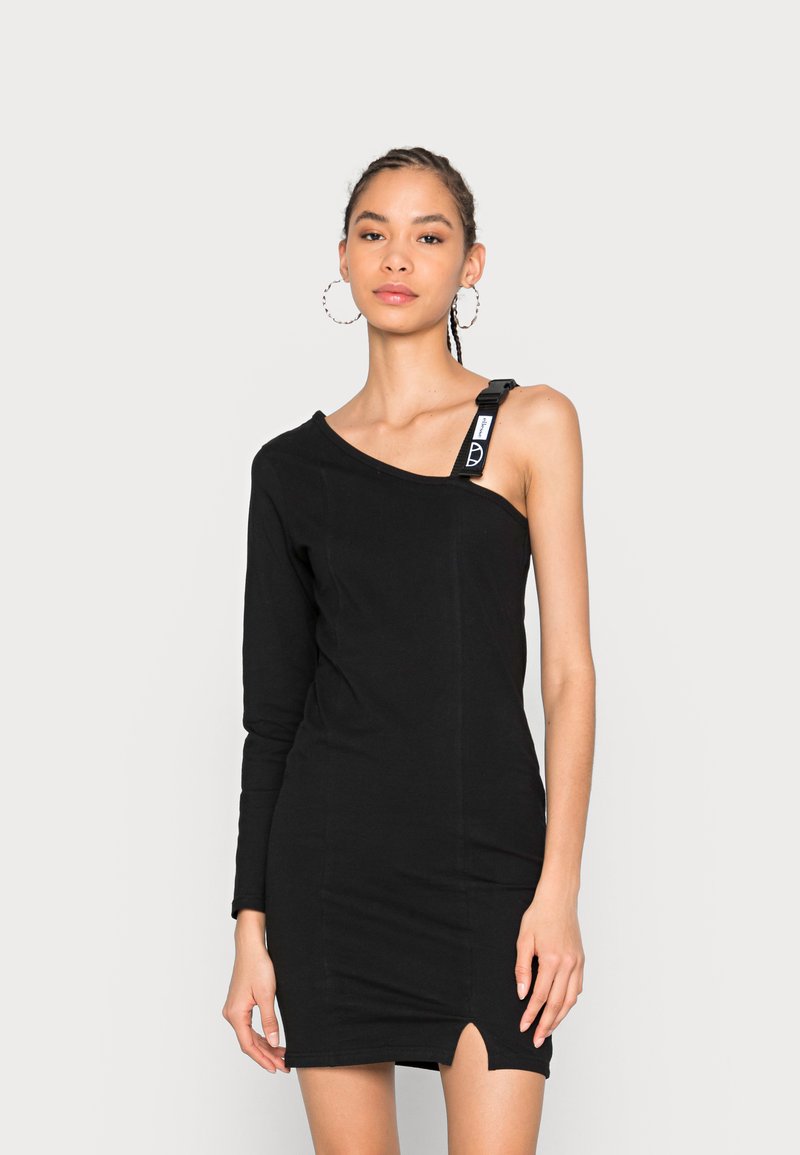 Ellesse SEV DRESS - Vestido de malha - black