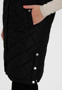 Vero Moda Väst - black