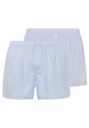 Due paia di boxer da uomo, uno azzurro chiaro con motivo a quadretti bianchi e pattina con bottoni, l'altro azzurro chiaro uniforme con elastico in vita.