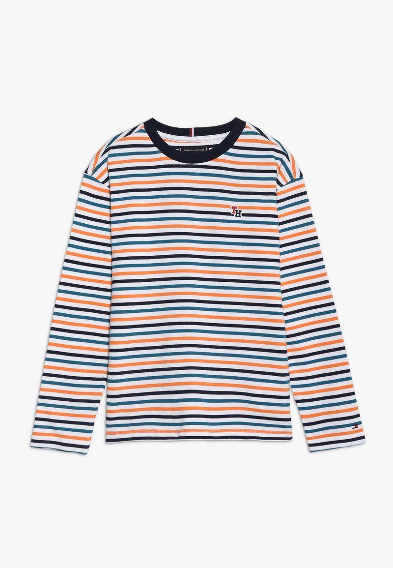Pitkähihainen puuvillapaita, jossa on vaakasuoria raidoituksia tummansinisessä, oranssissa ja vaaleansinisessä. Ominaisuuksiin kuuluu pyöreä kaula-auko ja pieni brodeerattu logo.