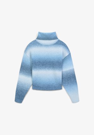 Maglione a collo alto blu chiaro con una sfumatura ombre che passa da scuro a chiaro. Tessuto morbido, vestibilità ampia e design con spalle scese.
