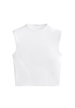 Valkoinen hihaton paita, jossa on korkea pyöreä kaula-aukko, ribbitekstuuri ja kaarevat sauman yksityiskohdat. Paita on muotoiltu ja sen tyyli on minimalismin henkeen.