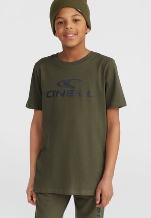 Olijfgroene T-shirt gemaakt van zachte stof, met een donkerblauw "O'Neill" logo op de voorkant. Ronde hals en korte mouwen.
