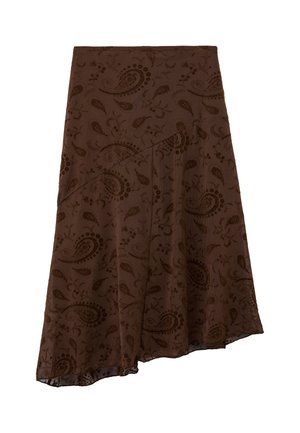 Bruine rok tot op de knie met een asymmetrische zoom en donkere paisley- en bloemmotieven op een lichte stof.