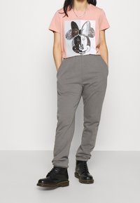 ONLY Petite Triko s potiskem - light pink