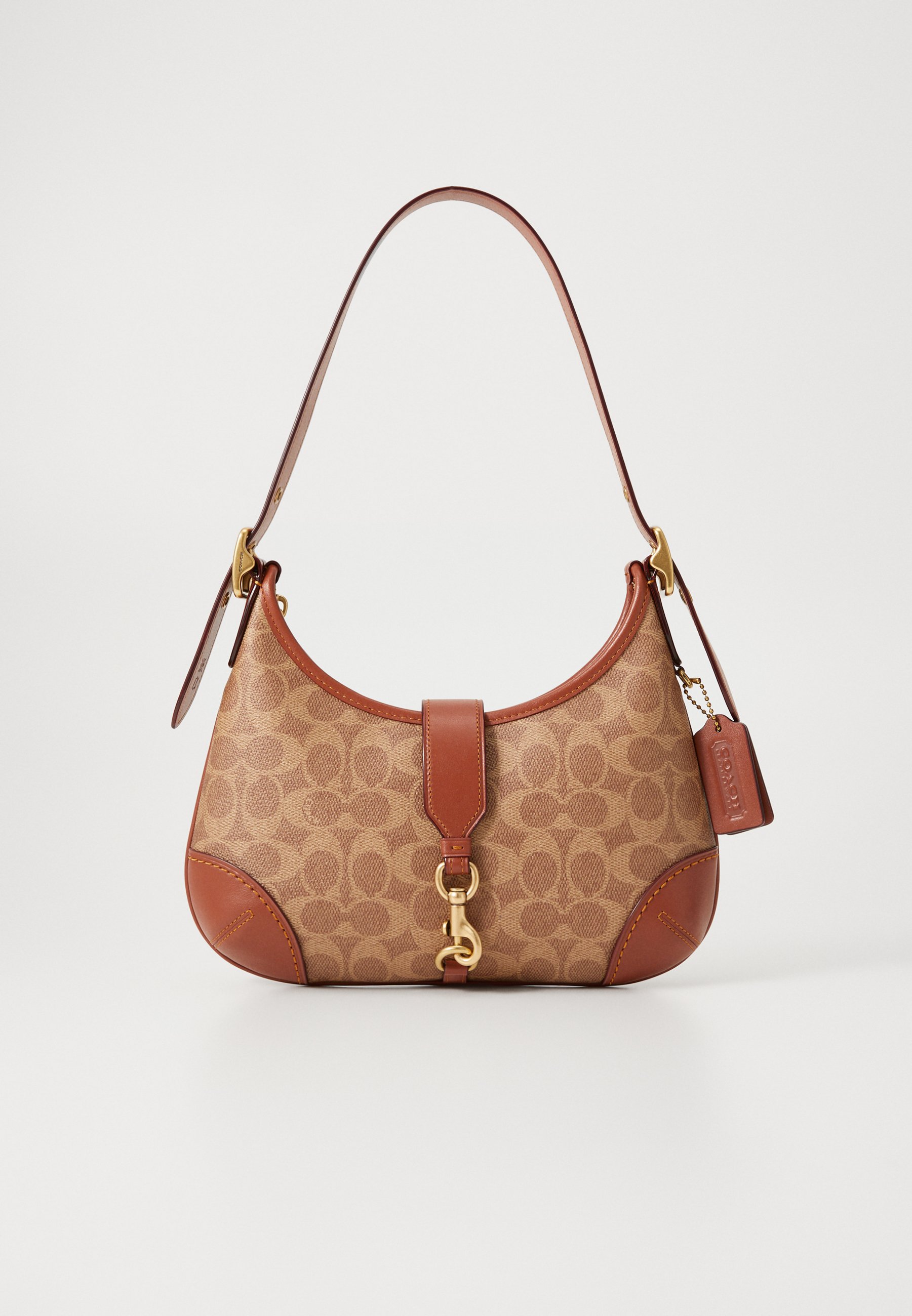 COACH HAMPTONS HOBO BAG IN SIGNATURE CANVAS - Handbag - tan 