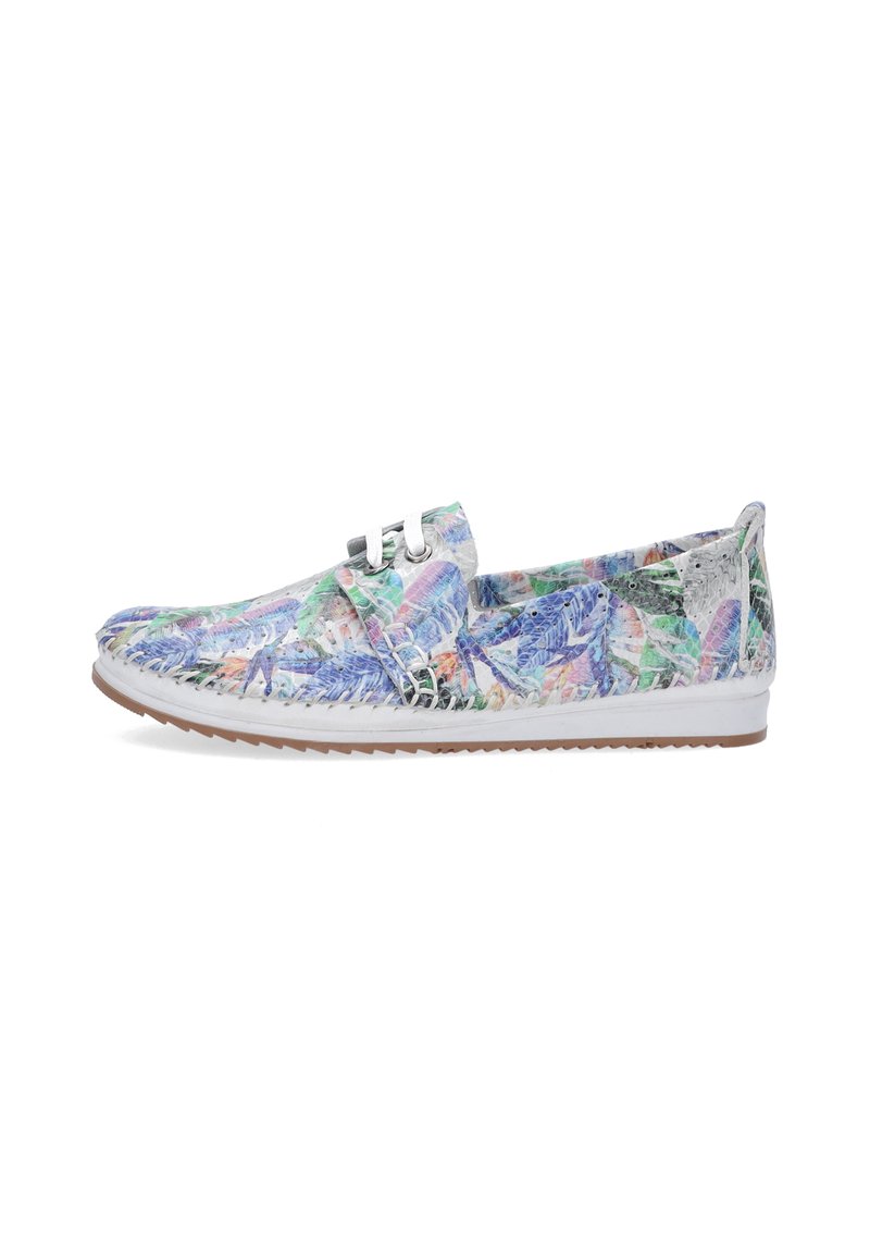 Bunte Slippers mit floralem Muster, aus einem strukturierten Material gefertigt. Weiße Sohle mit Gummi-Profil und zwei silbernen Ösen.