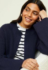 Love & Roses SUPER SOFT LONGLINE TEXTURE - Kofta - navy blue