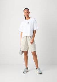 Marc O'Polo SHORT SLEEVE CREW NECK WOMENSDAY - T-shirt print - white