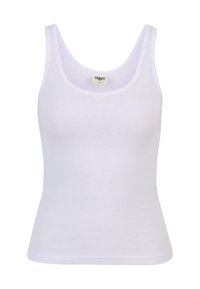 Hvit kvinne tanktop laget av ribbet stoff, med brede skulderstropper, rund halslinje og en tettsittende silhuett.