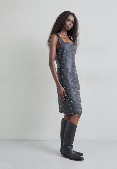 STUDIO ID SANDRA DRESS WITH STUDS - Robe fourreau - black
