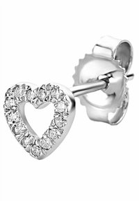 Söta silverhjärtformade stiftörhängen prydda med klara stenar runt kanten, med en stift och en dekorativ baksida.