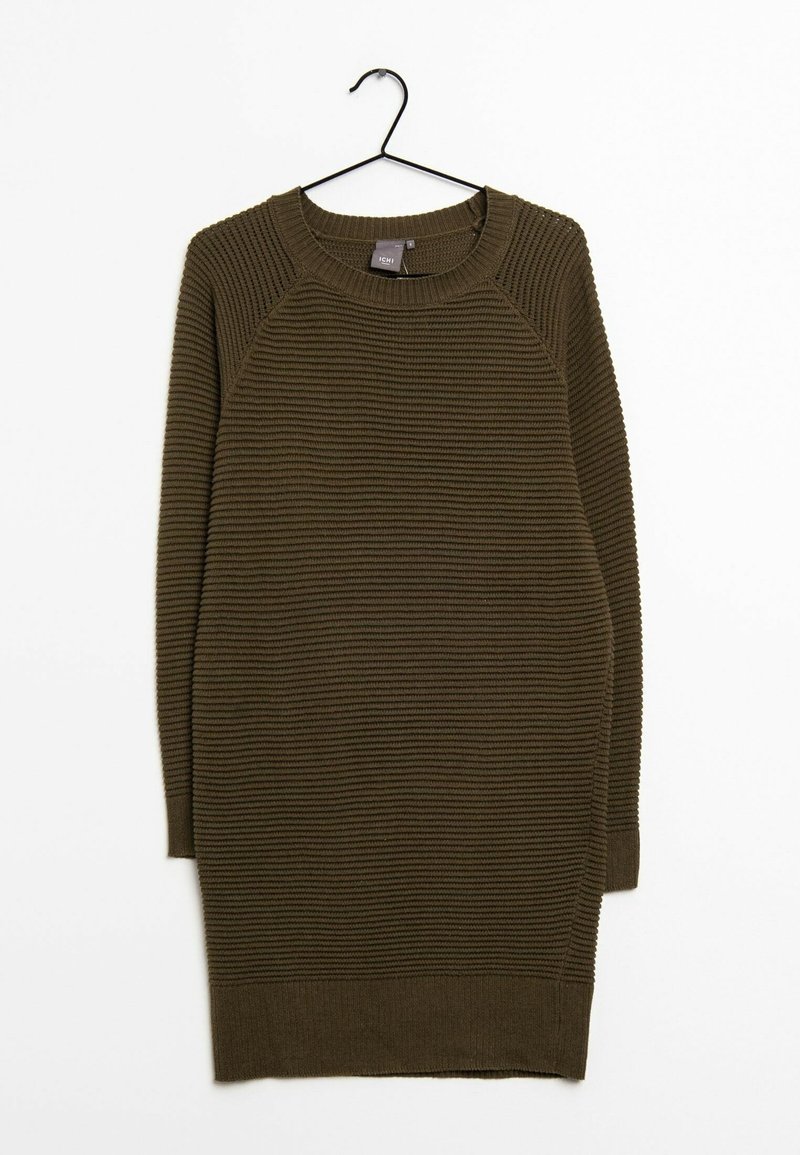 Robe pull à manches longues en tricot côtelé vert olive foncé avec col rond, suspendue à un cintre noir sur fond blanc.