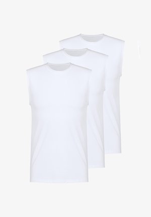 Tre ensfarvede hvide ærmeløse t-shirts med rund hals, arrangeret i et forskudt overlappende mønster på en hvid baggrund.