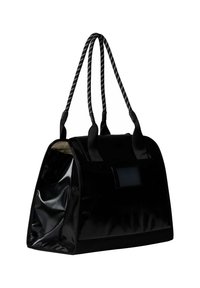 Borsa a tracolla nera lucida con doppi manici intrecciati neri e bianchi, una tasca in rete sul davanti e una forma rettangolare e strutturata.